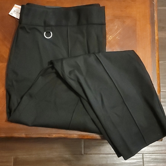 Alfani Pants - NWT Alfani Black Skinny Leg Trousers - Size 24W
